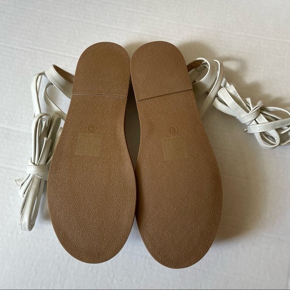 Truffle Collection, Wrap Strap Espadrilles, White And Tan Size 9 - Picture 5 of 7